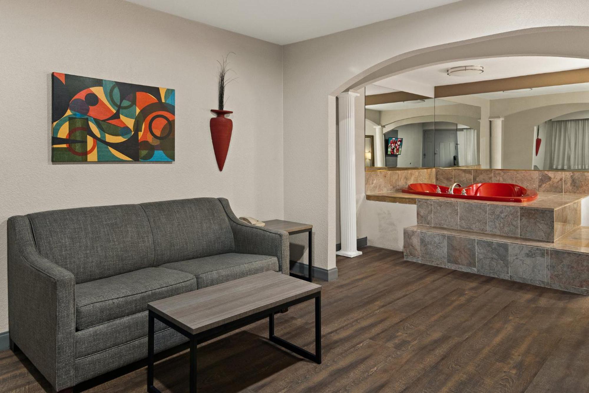 Irving Inn & Suites At Dfw Airport Екстериор снимка