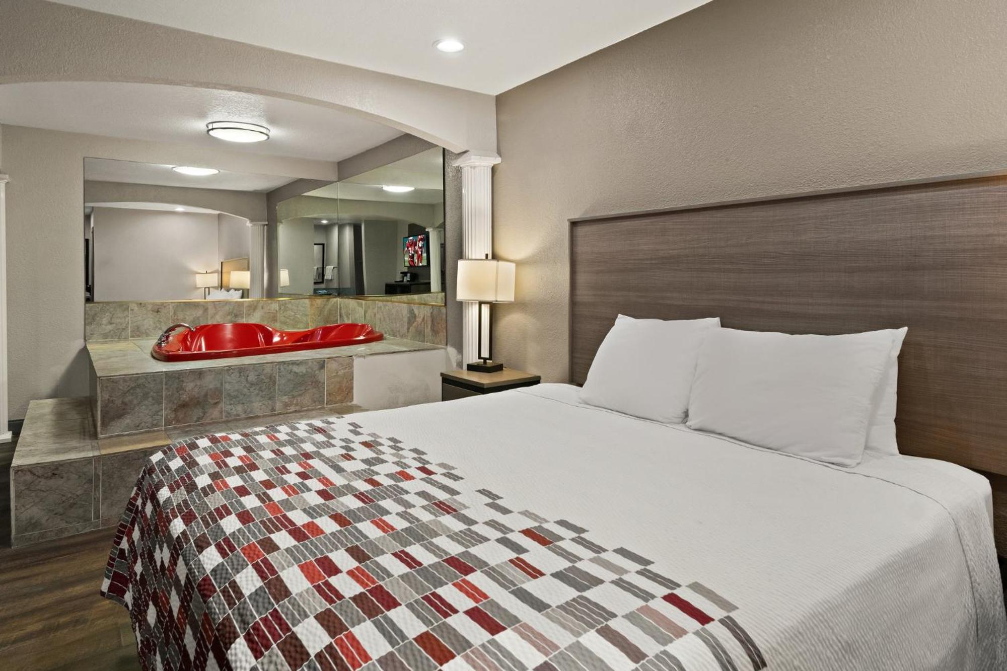 Irving Inn & Suites At Dfw Airport Екстериор снимка