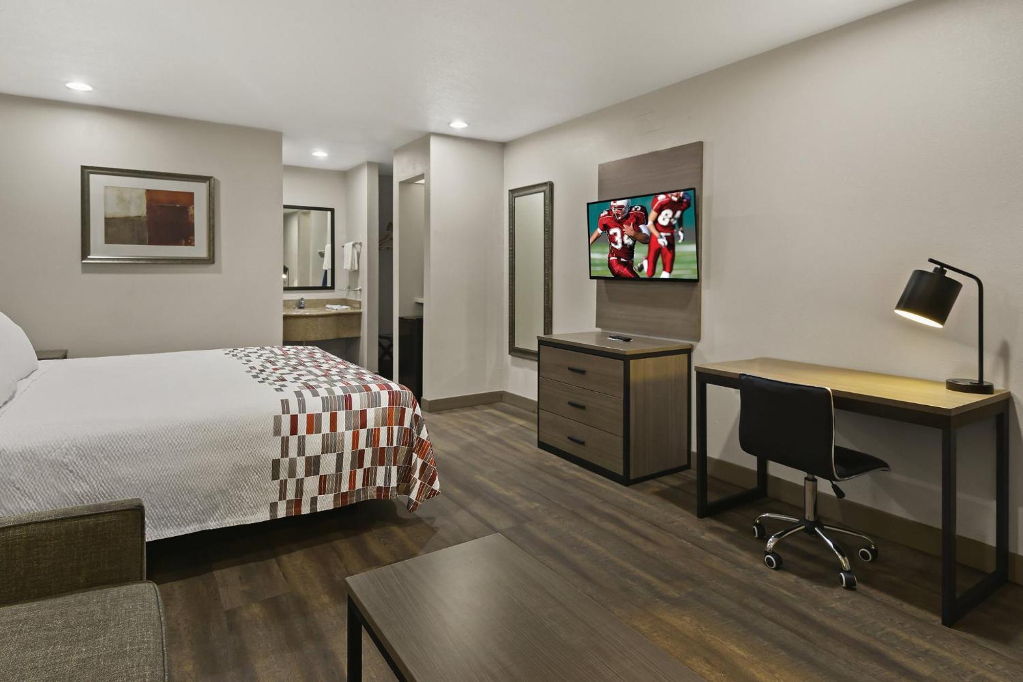 Irving Inn & Suites At Dfw Airport Екстериор снимка