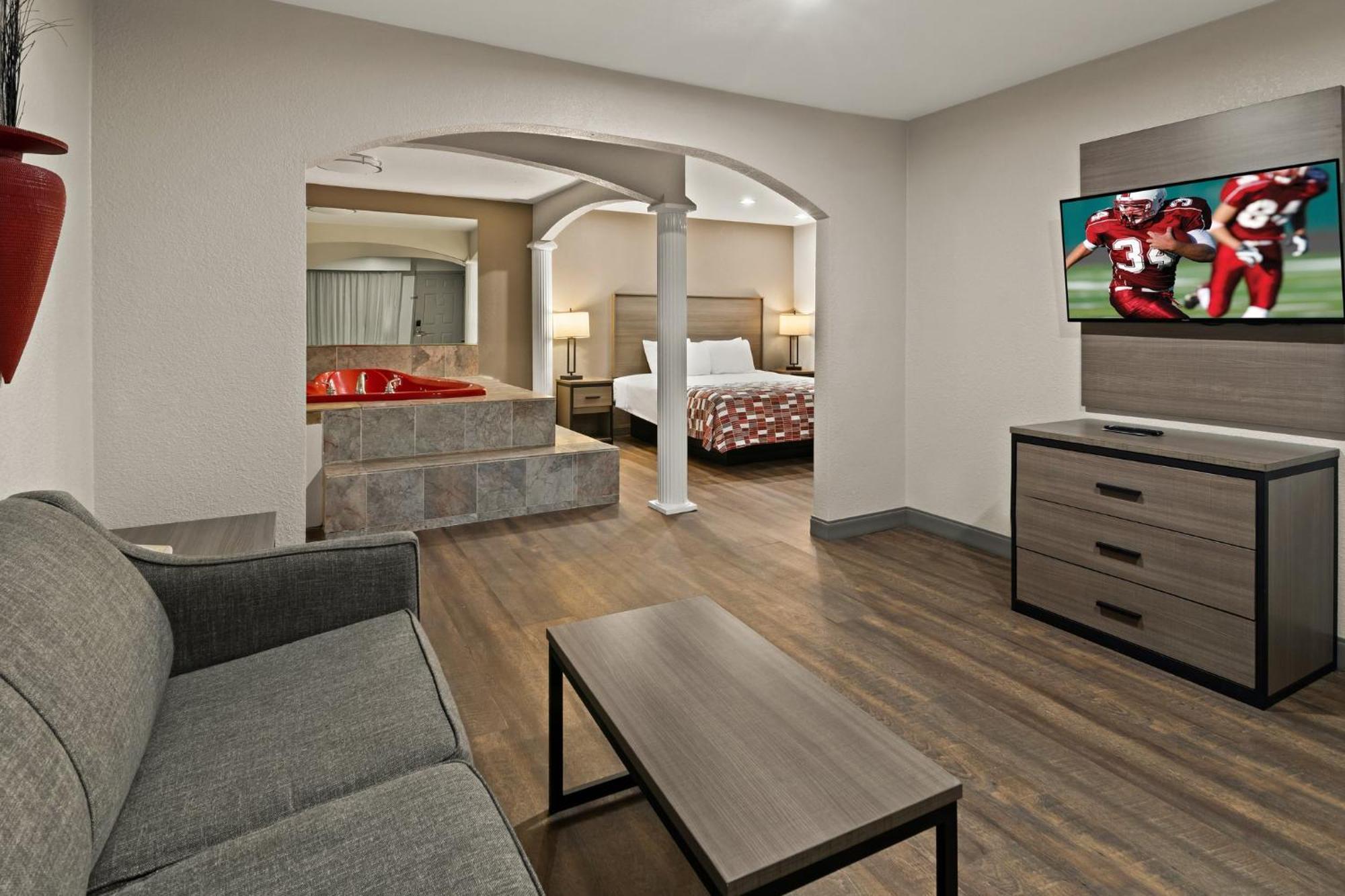 Irving Inn & Suites At Dfw Airport Екстериор снимка