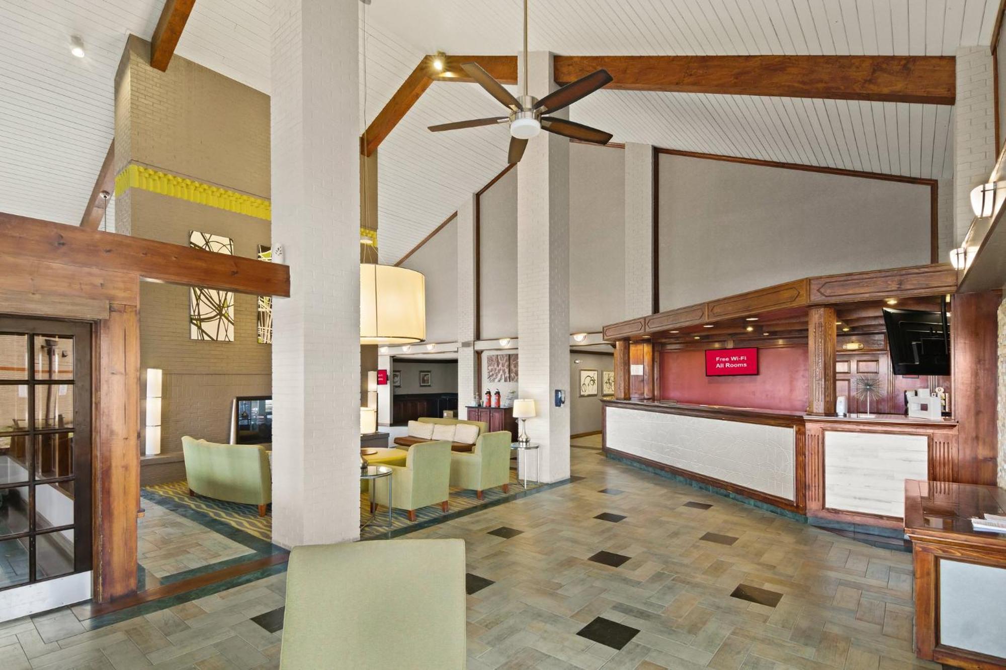 Irving Inn & Suites At Dfw Airport Екстериор снимка