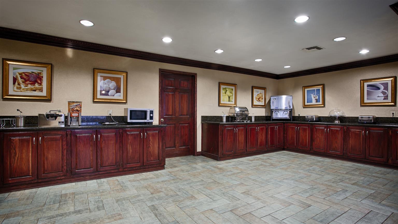 Irving Inn & Suites At Dfw Airport Екстериор снимка
