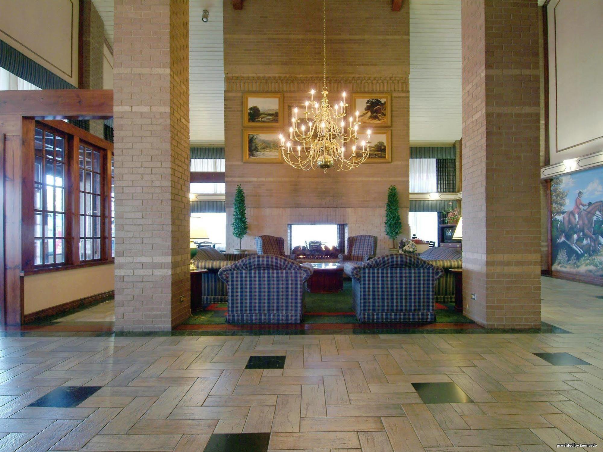 Irving Inn & Suites At Dfw Airport Интериор снимка